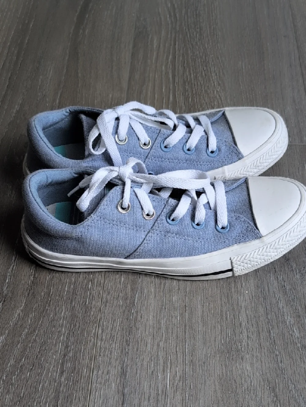 Blue Converse - Picture 6 of 7